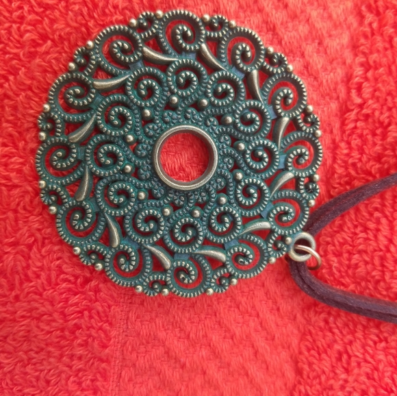 Necklace - Picture 2 of 5